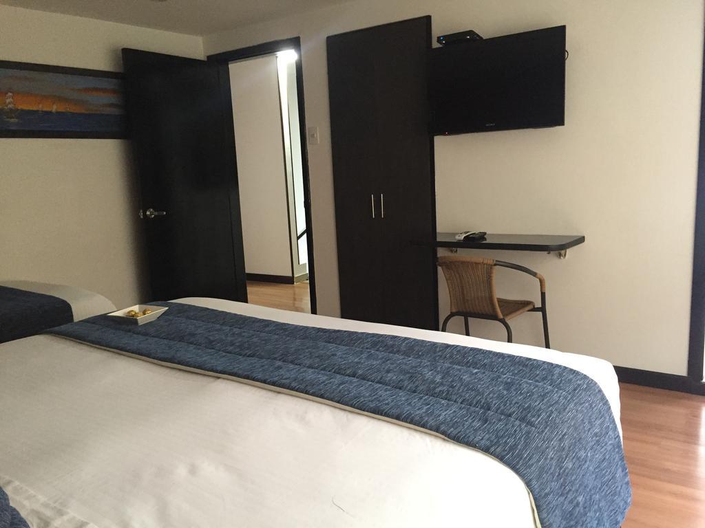 Hotel Aj Ferial Bogota Ngoại thất bức ảnh
