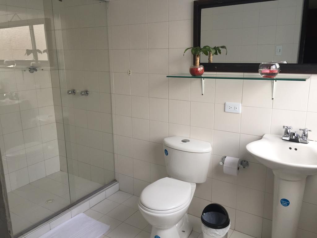 Hotel Aj Ferial Bogota Ngoại thất bức ảnh